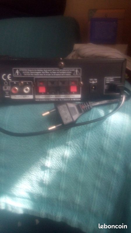 Amplificateur karaoké "LIGHT & SOUND" (image 2)