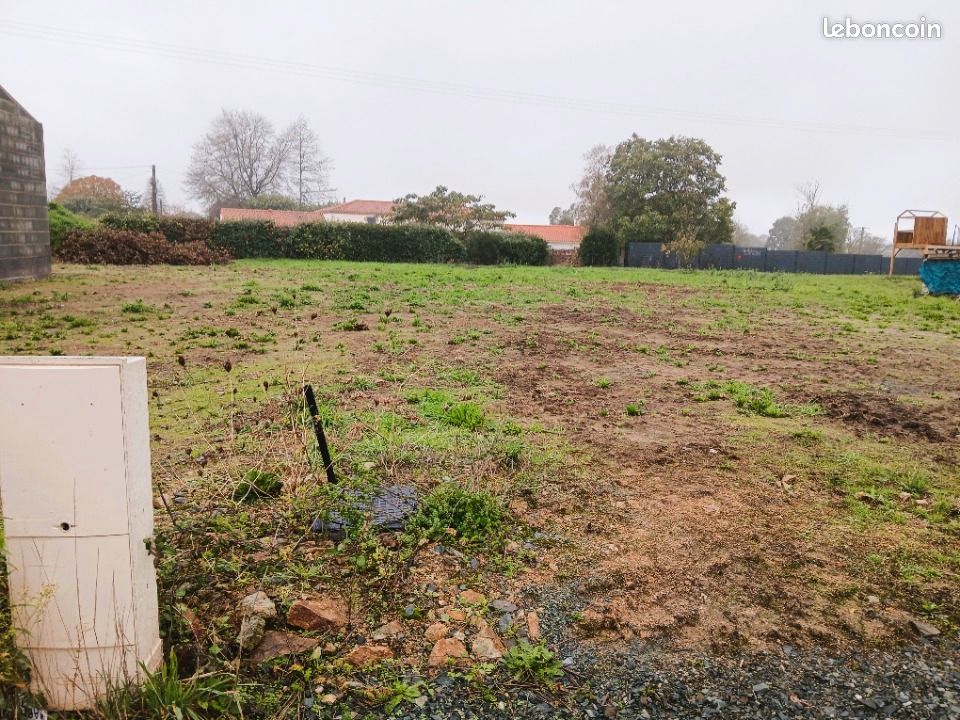 Terrain 526 m² · à La Boissière-de-Montaigu · 63 150 €