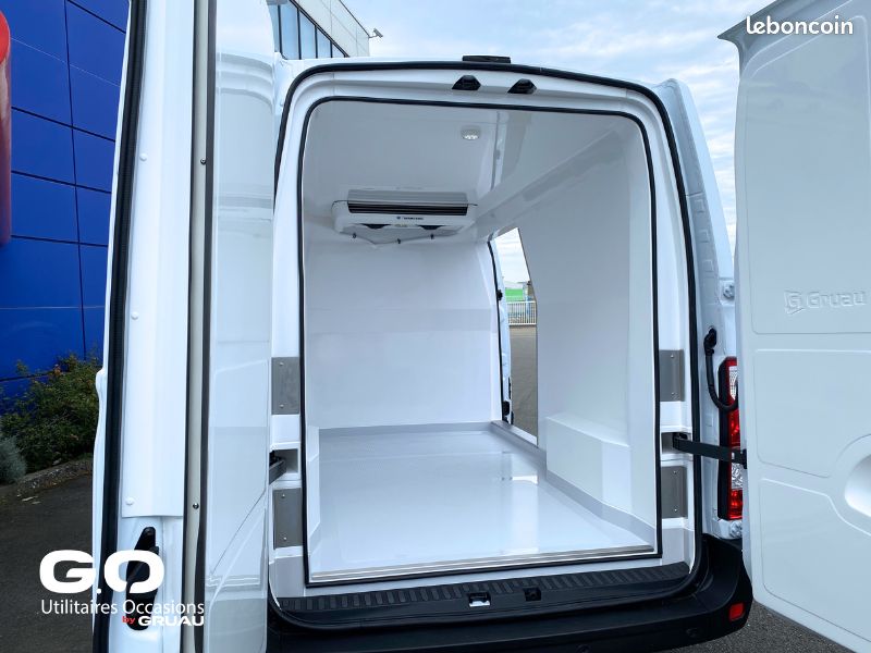 Renault Master Camion Frigorifique 7.1m³ (FRAX) 3T5 L2H2 2.3 Blue dCi 135 ch (Diesel) - Confort - Utilitaire frigo occasion reconditionné by Gruau ❄️ à partir de 902/mois (image 6)