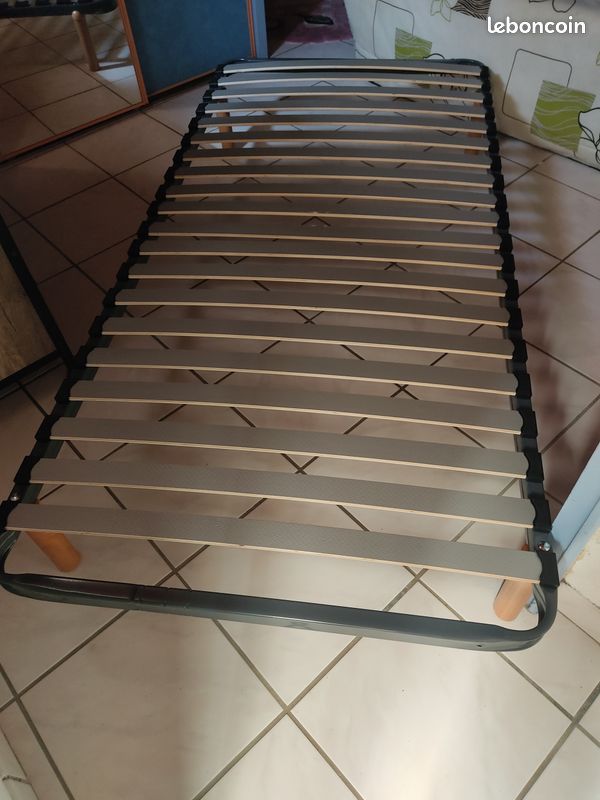Matelas et sommier une personne (image 1)