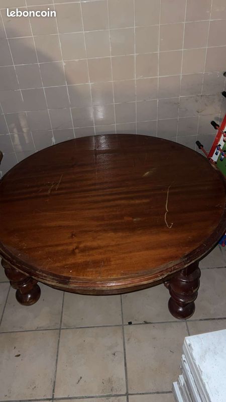 Table en bois (image 4)