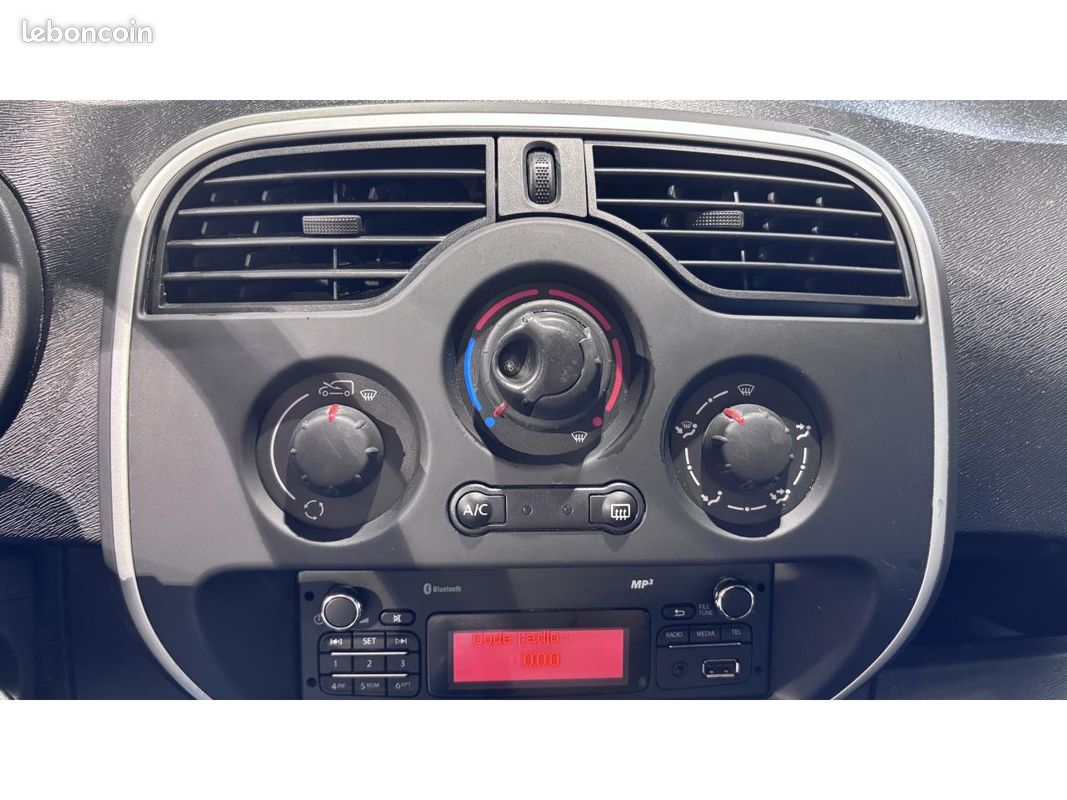 RENAULT KANGOO 1.2 TCe 16V 115 cv (image 15)