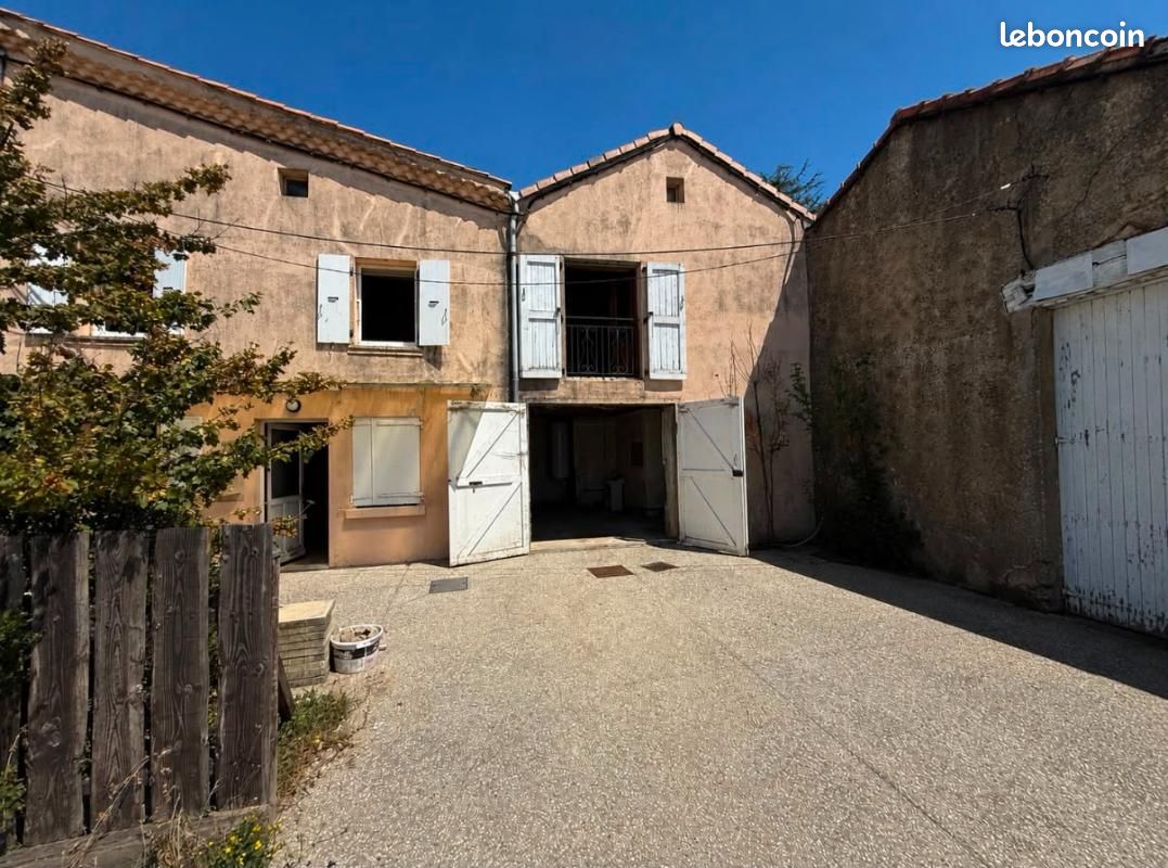 Maison 5 pièces 104 m² · à Saint-Romain-de-Lerps · 104 m² · 139 000 €