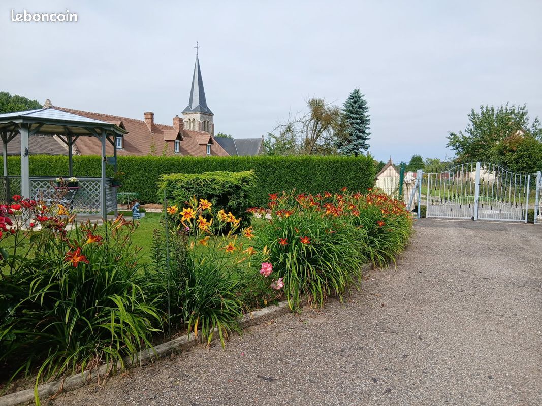Maison 8 pièces 180 m² · à Brametot · 180 m² · 320 000 €