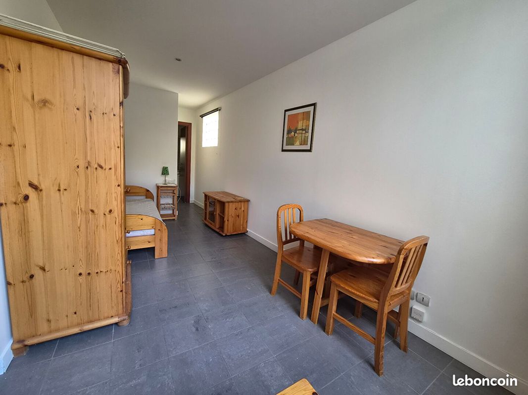 Appartement 1 pièce 18 m² · à Besançon · 18 m² · 460 €