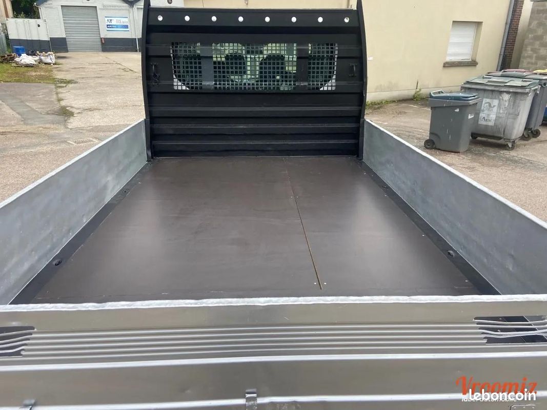 Ford Transit Vu 350EL TT9 PLATEAU CHASSIS DOUBLE CABINE 2.2 TDCI 155 FT (image 9)