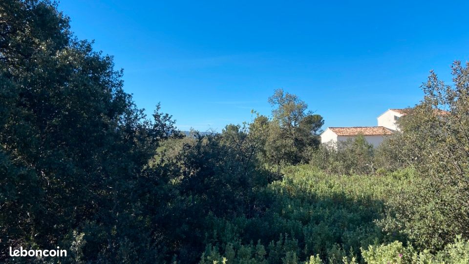 Terrain 1 165 m² Puget · 235 000 €