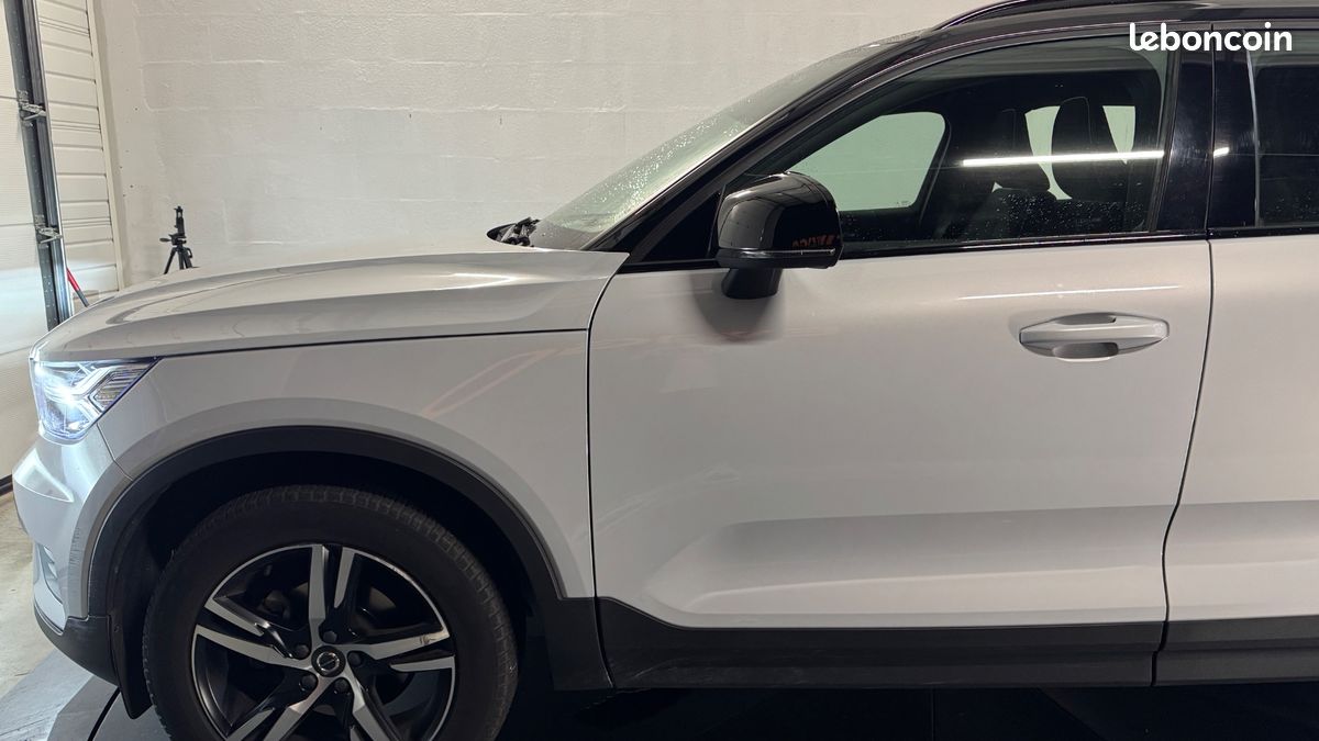 VOLVO XC40 1.5 T3 165ch R-DESIGN 2WD GEARTRONIC - TO PANO - CAMERA (image 9)