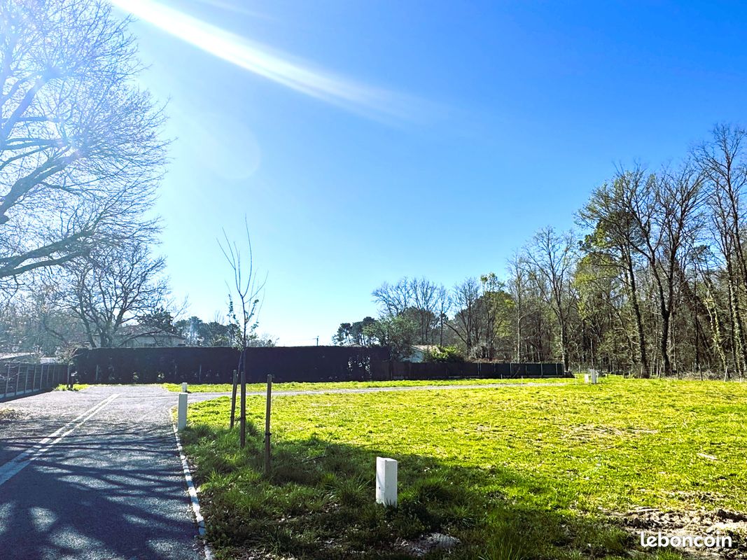Terrain 400 m² · à Avensan · 119 000 €