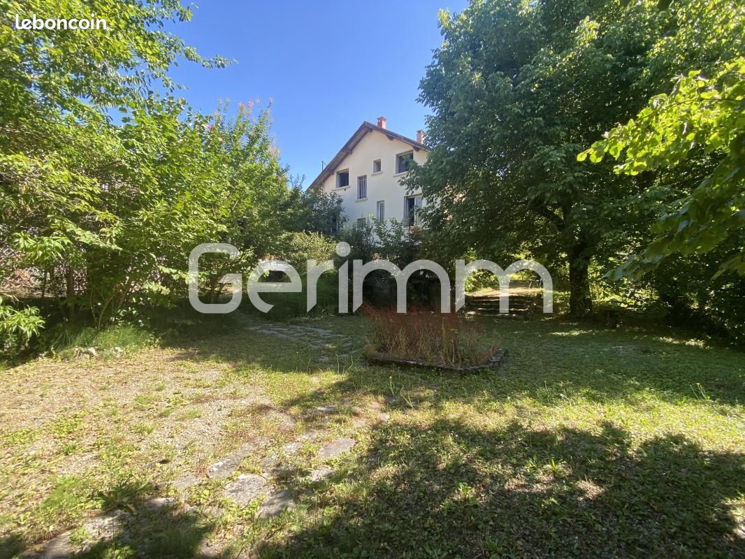 Maison 7 pièces 178 m² · à La Tronche · 178 m² · 620 000 €
