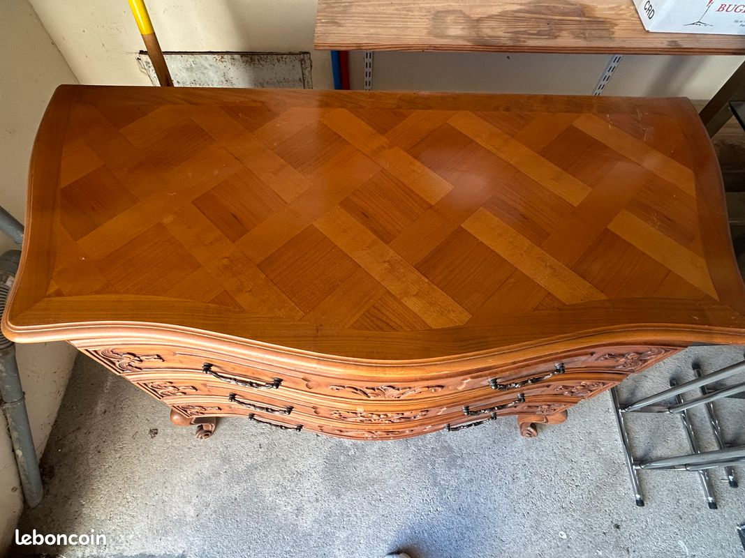 Commode (image 2)