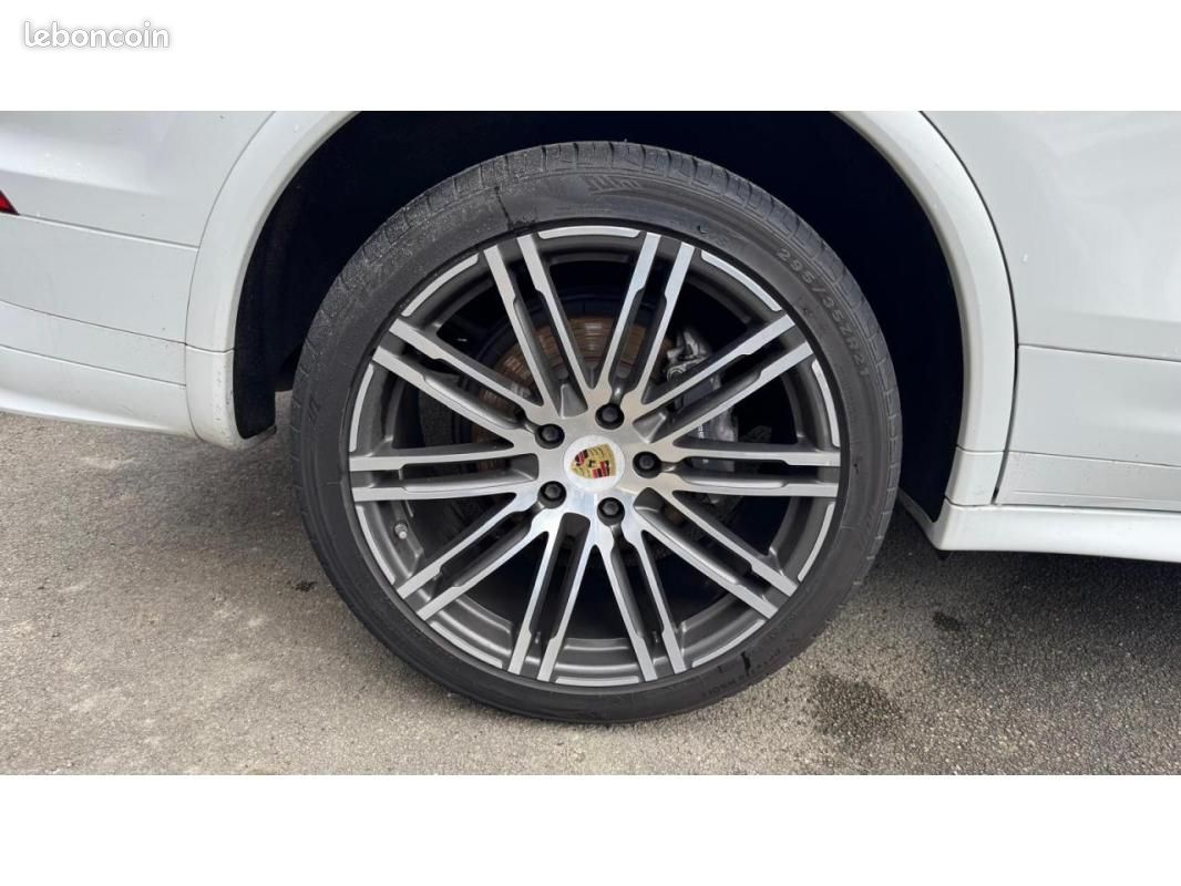 Porsche Cayenne 3.0 V6 TDI 262cv 4x4 Tiptronic Origine France + Pack Sport Chrono + Jantes 911 Tu... (image 6)