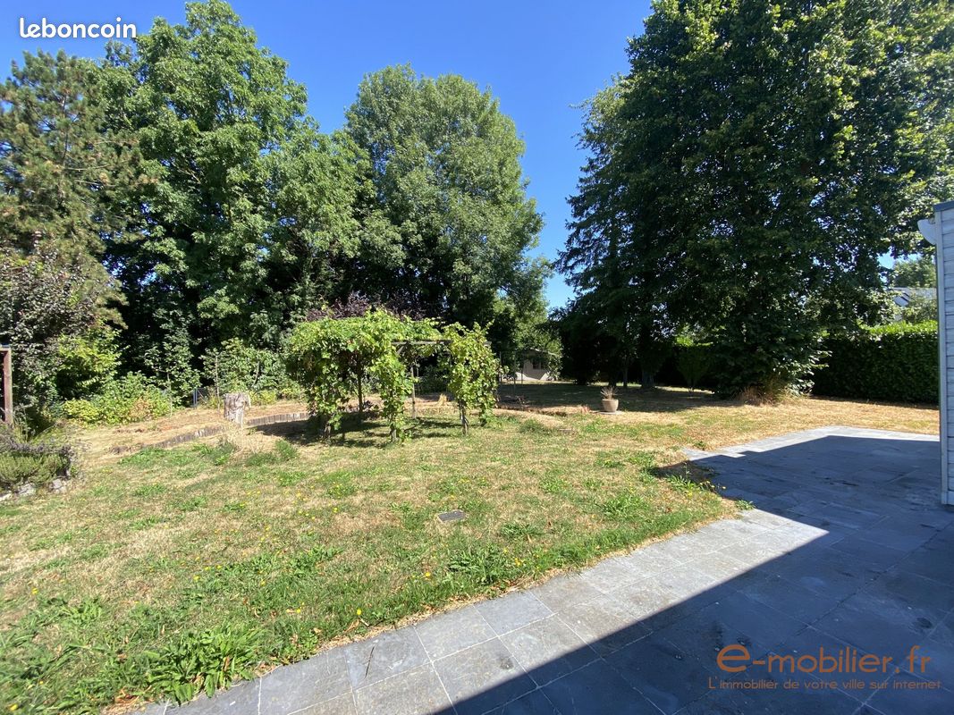 Maison 8 pièces 166 m² · à Camphin-en-Pévèle · 166 m² · 599 000 €