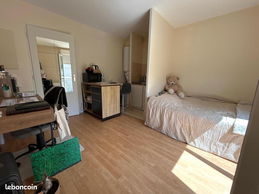 Appartement 1 pièce 18 m² · à Joué-lès-Tours · 18 m² · 435 €/mois