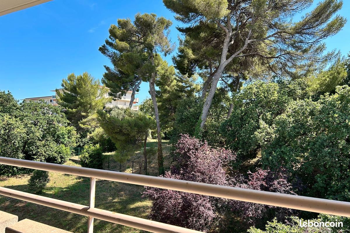 Appartement 2 pièces 48 m² · à Antibes · 48 m² · 196 000 €