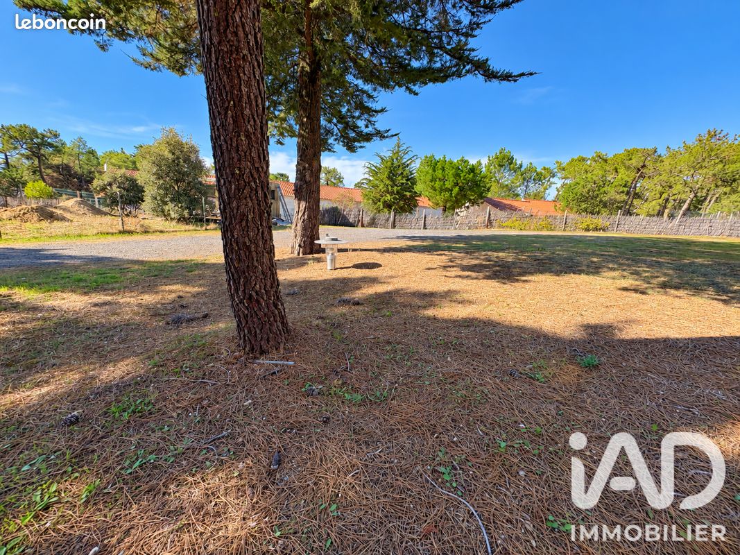 Terrain 420 m² · à Saint-Hilaire-de-Riez · 420 m² · 111 300 €