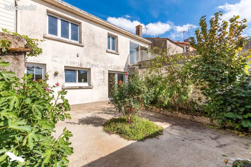 Maison 7 pièces 155 m² · à Le Poiré-sur-Vie · 155 m² · 224 076 €
