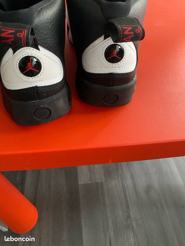 À vendre chaussures Jordan (image 2)