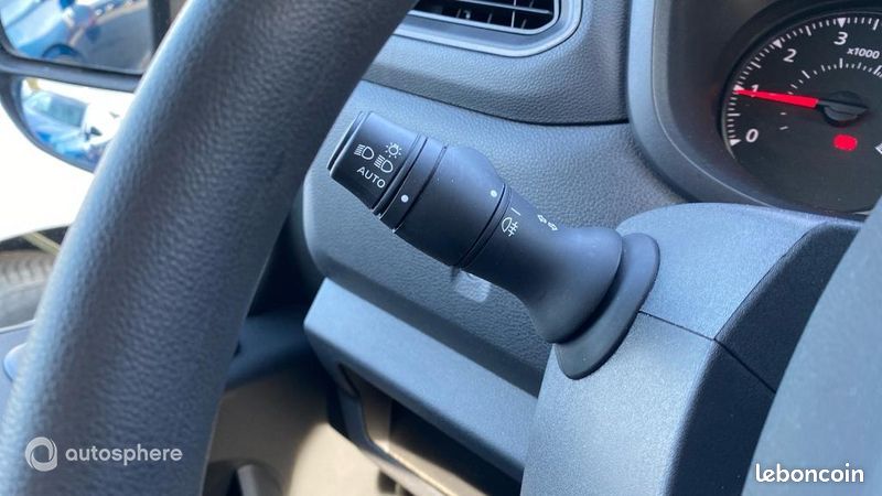 Renault Master Véhicule utilitaire ou Société F3500 L3H3 2.3 Blue dCi 135ch Confort Euro6E (image 23)
