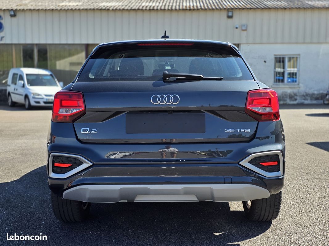 Audi Q2 35 TFSI 150CH BUSINESS LINE S TRONIC 7 (image 5)