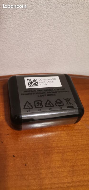 Écouteurs Samsung filaire neuf (image 2)