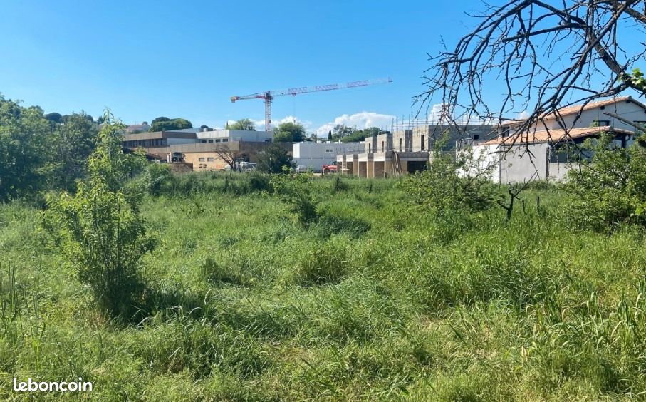 Terrain 278 m² Maraussan · 87 000 €