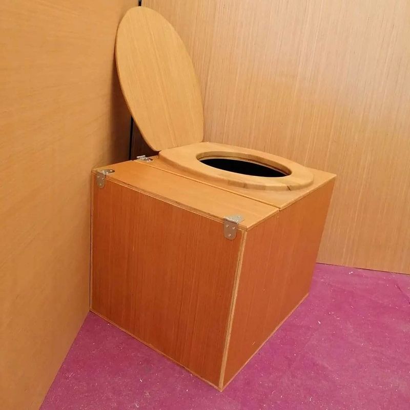 Lunette abattant toilette sèche 