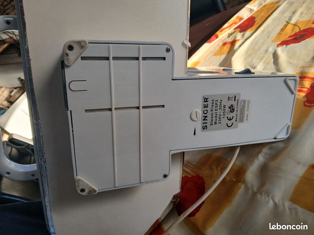 Presse à Repasser à Vapeur 101HD Professionnelle 101cm avec Support