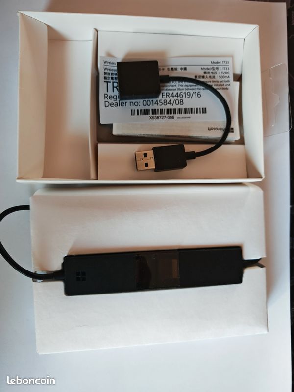 Microsoft Wireless Display Adapter - Accessoires informatique