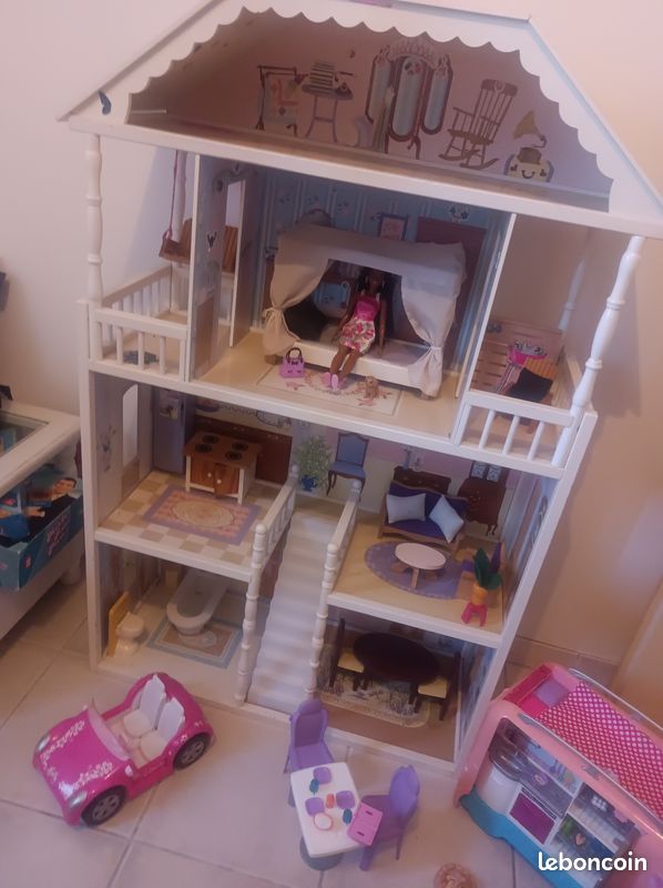 Maison barbie en bois (image 1)