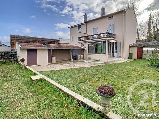 Maison 6 pièces 196 m²