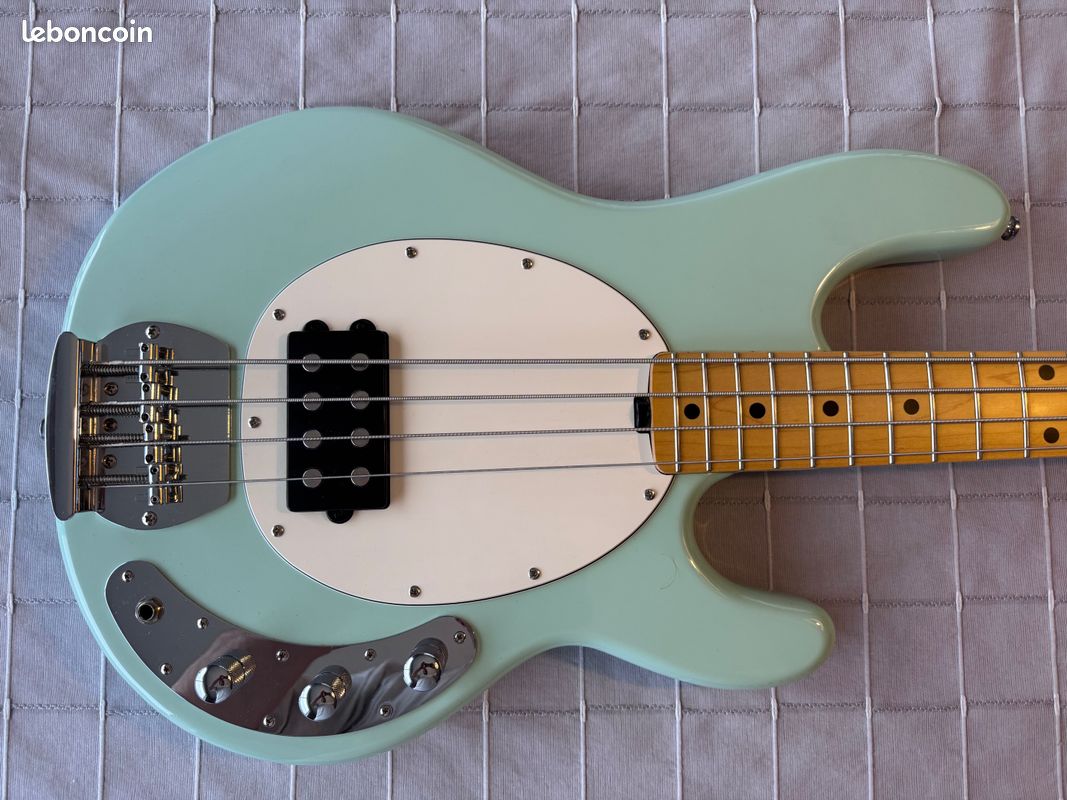 Basse Sterling Stingray - MUSICMAN - comme neuve (image 3)