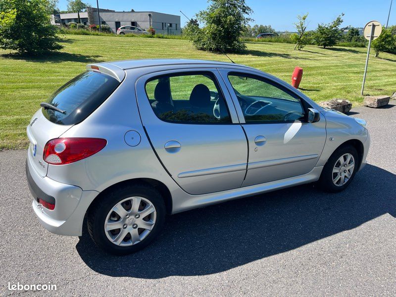 Peugeot 206+ 1.4 hdi 70cv (image 3)