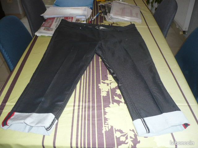 Pantacourt 7/8 ème revers DEVERNOIS taille 46 neuf (image 1)