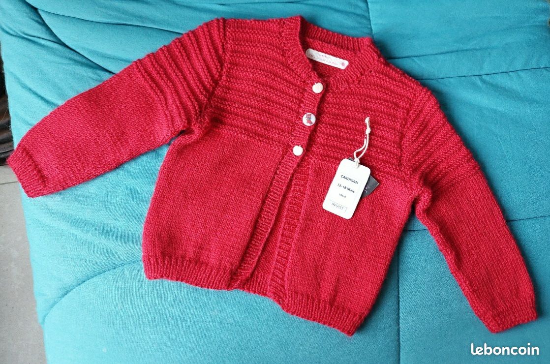 Gilet bebe enfant cardigan rouge 12 a 18 mois tricot fait main neuf (image 1)