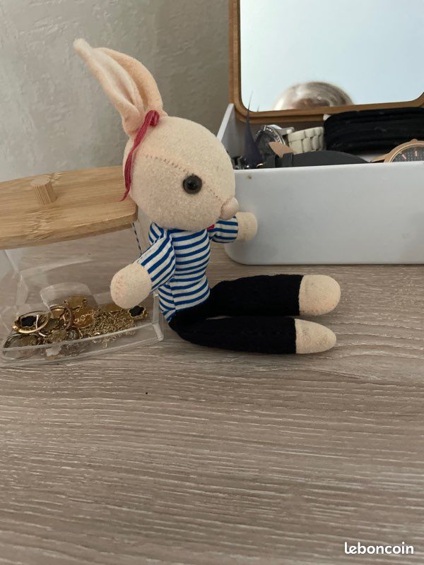 Petite peluche lapin de 17 cm (image 3)
