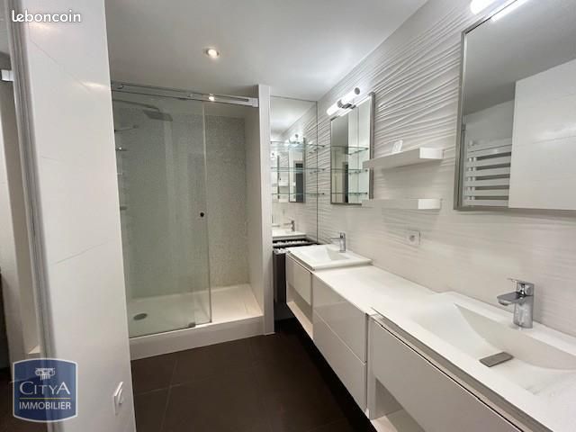 Appartement a louer poitiers - 3 pièce(s) - 117 m2 - Surfyn