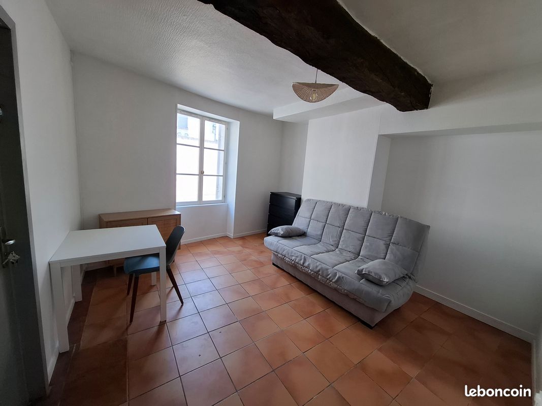 Appartement 1 pièce 19 m² · à Orléans · 19 m² · 450 €