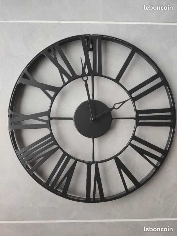 Horloge noire (image 2)