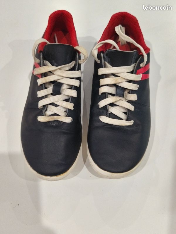 Paire de baskets crampons Kipsta 34 (image 3)