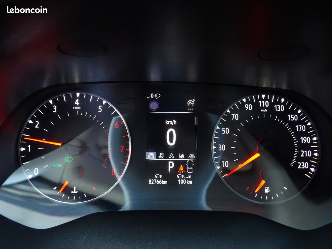 Renault CAPTUR II 1.3 TCE 130CH FAP BUSINESS EDC (image 5)