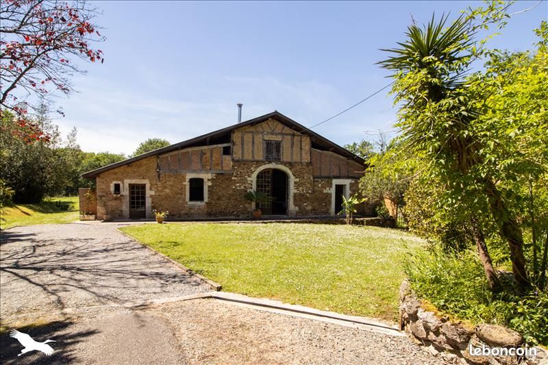 Maison 7 pièces 217 m² - Estibeaux 40290 (image principale 0)