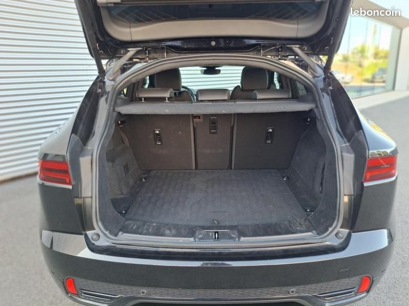 Jaguar E-Pace P300e PHEV R-Dynamic Black BVA AWD (image 8)