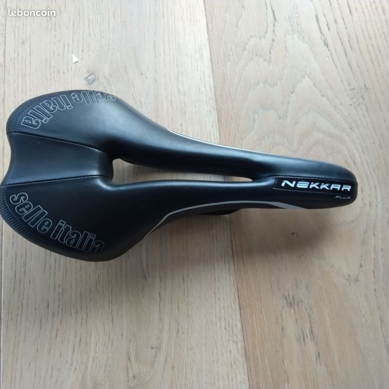 Selle Vtt Selle À Vélos De Route Selle De Selle De Course Ultra-Léger For Hommes Doux