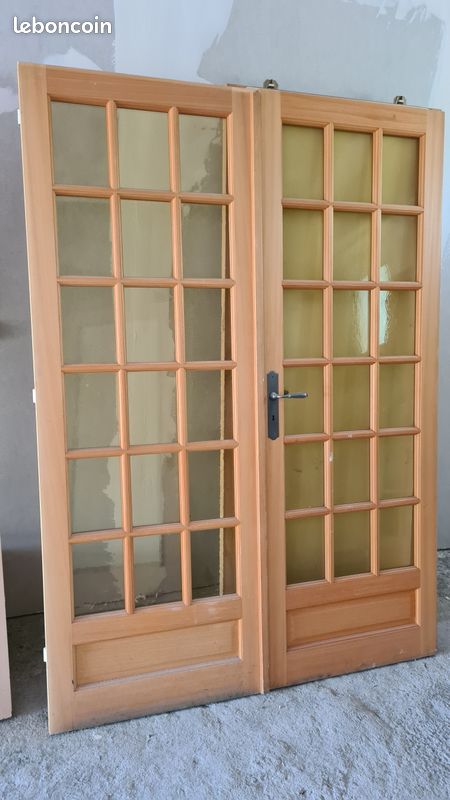 Portes d'intérieures vitrées à petits carreaux (verre dépoli) (image 2)