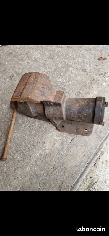 Étau ancien avec mors de 100 mm (image 1)