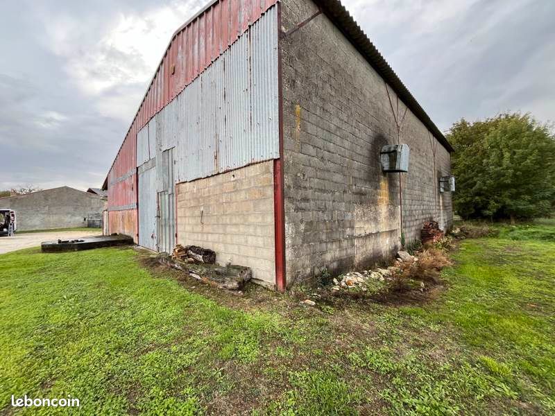 Maison 1 pièce 270 m² · à Bernay-Saint-Martin · 270 m² · 35 000 €
