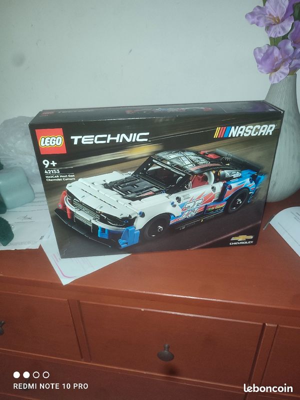Lego Nascar (image 1)