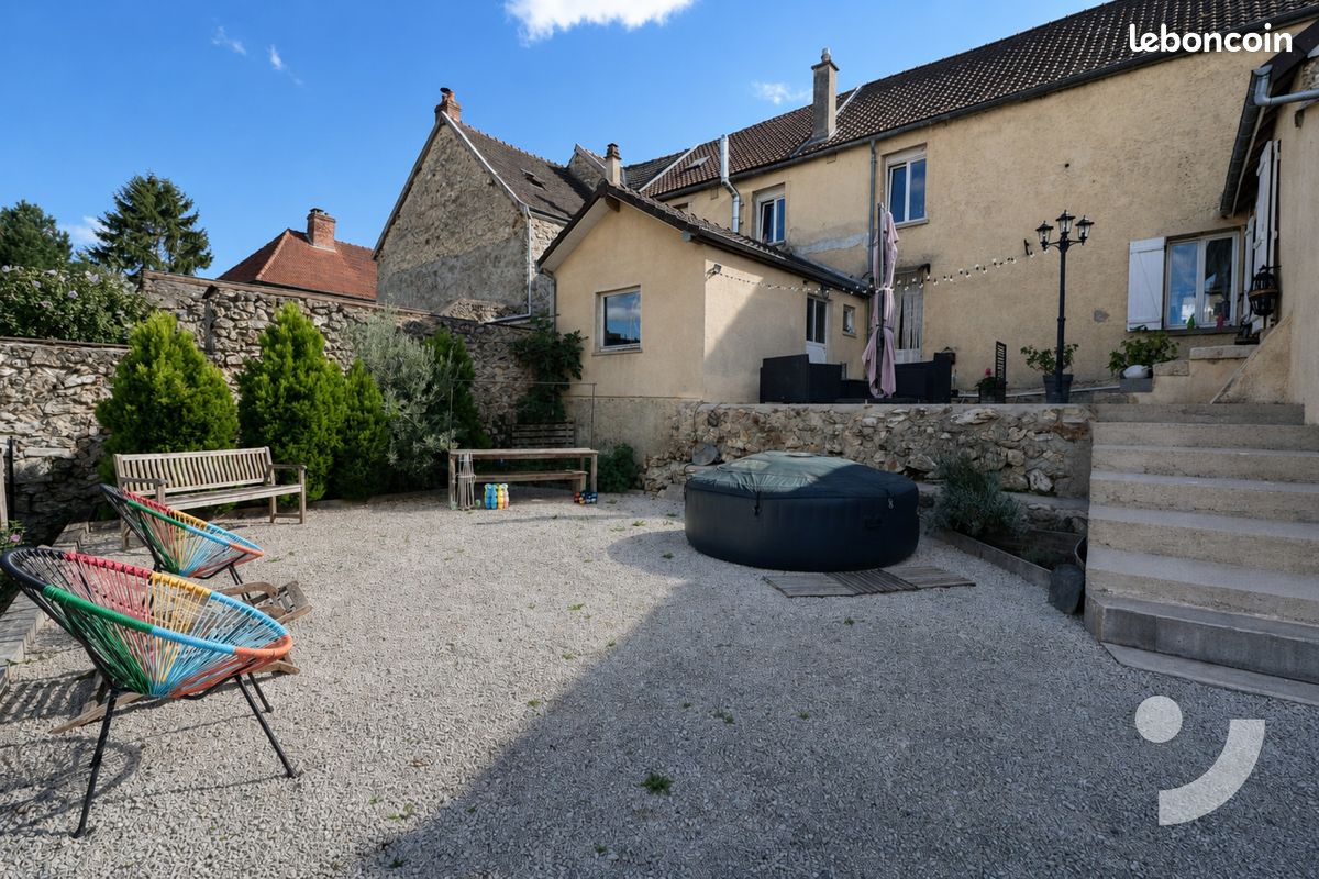 Maison 7 pièces 218 m² · à Boursault · 218 m² · 359 000 €