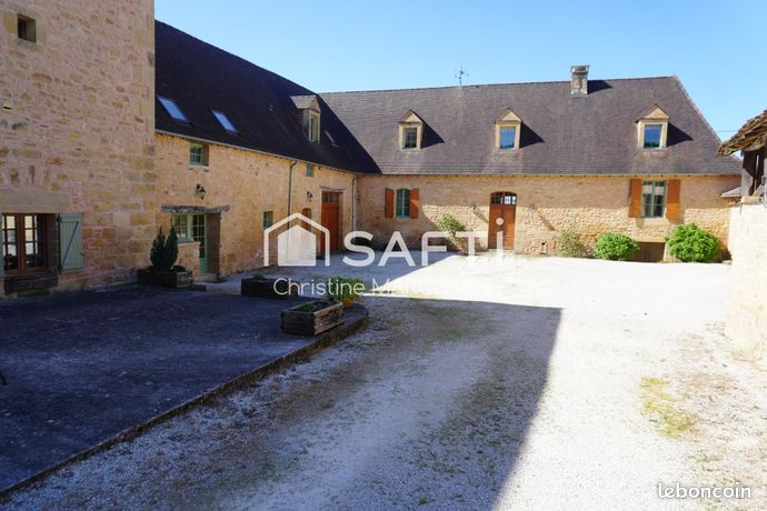 Maison 17 pièces 560 m²